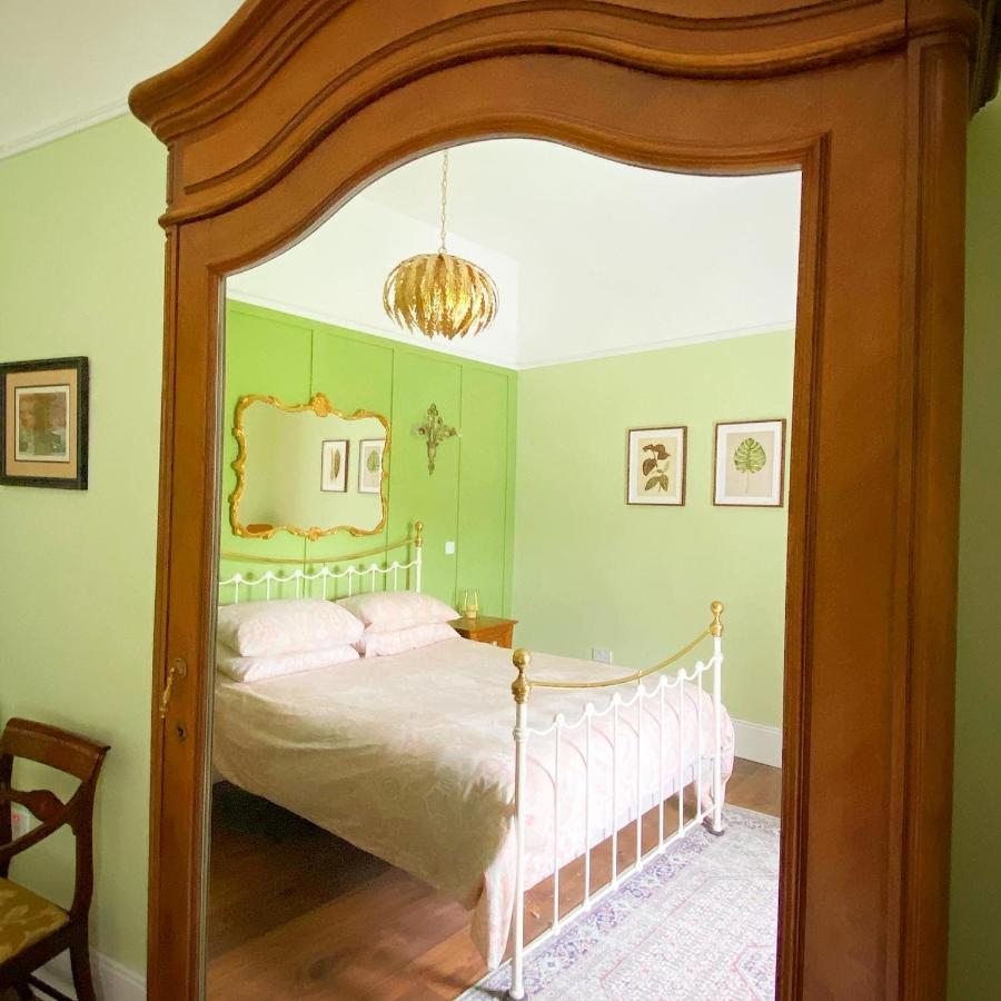 Appartamento No. 1 Bridge Street Westport Esterno foto